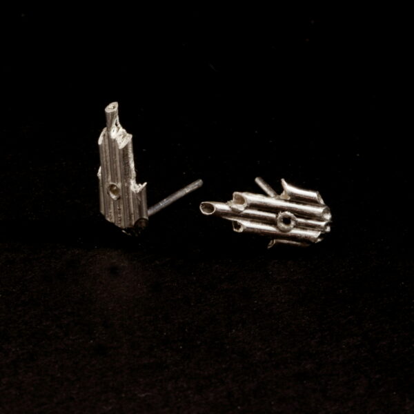 Hamsa stud earrings - Image 3