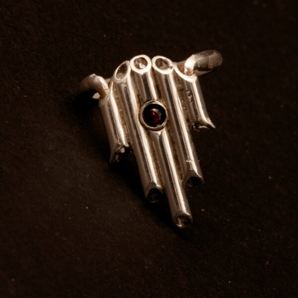 Hamsa and garnet ring - Image 2